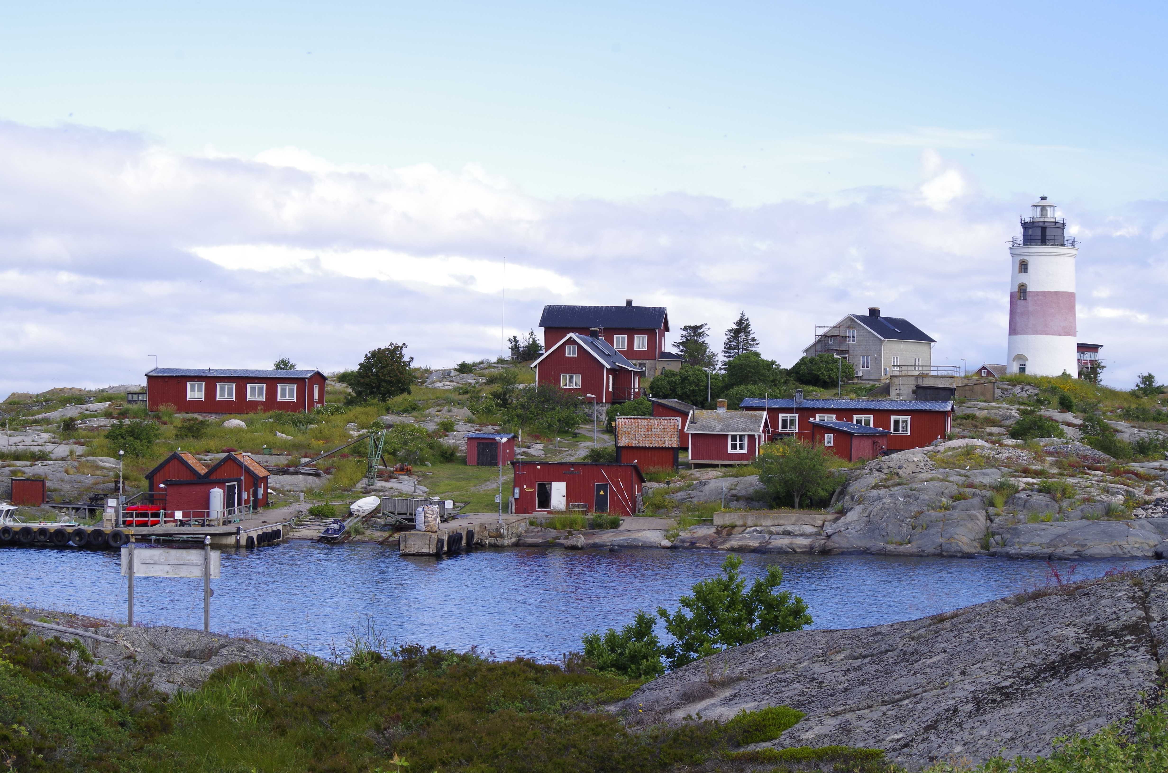 Stridsbåt till fd Batteri Söderarm med guidning i Kustartilleriets ...